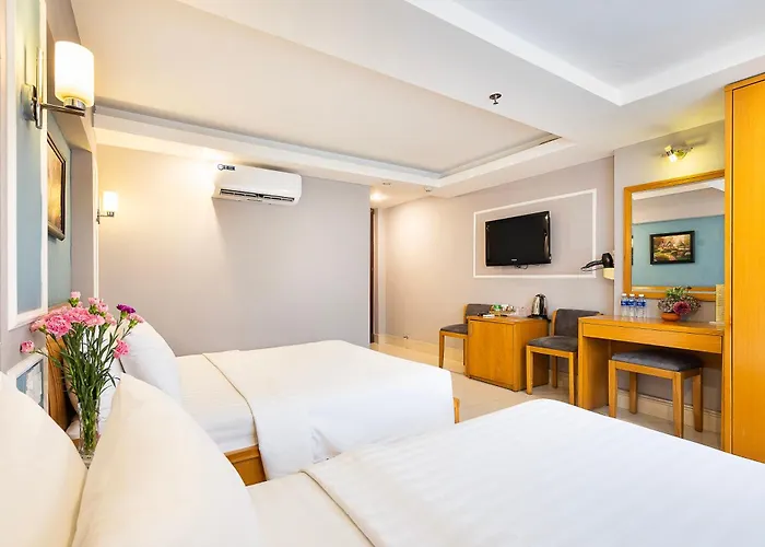 Lucky Star Hotel 146 Nguyen Trai